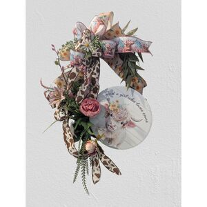Custom Made  "Just a girl who loves Cows"  sign oval grapevine wreath